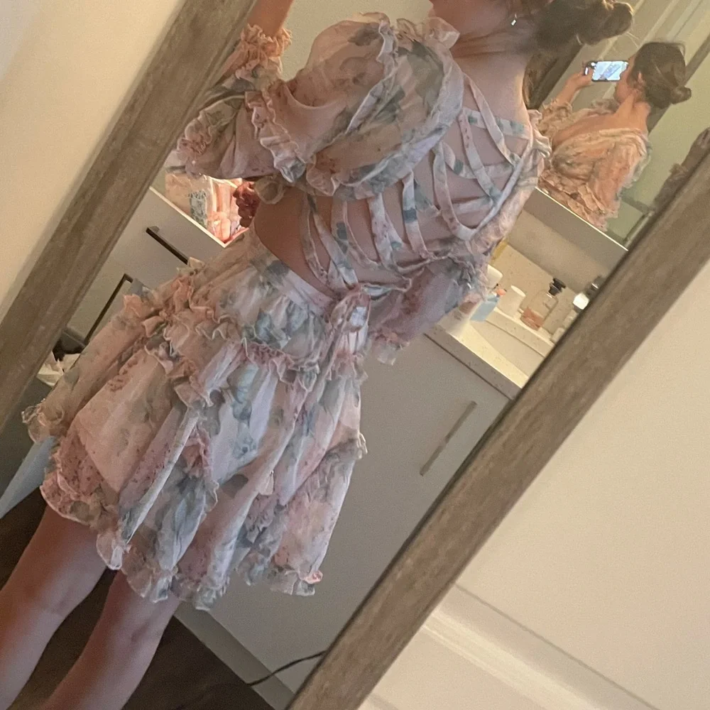 CUT OUT TIE BACK DRESS - Picture 7 of 10